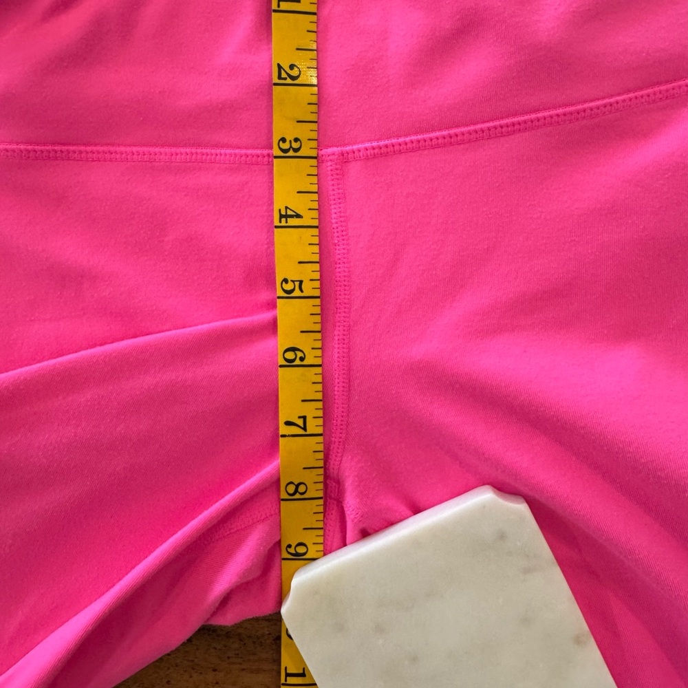 Lilly Pulitzer Luxletic vibrant neon pink crop leggings. Size L - Picture 8 of 9